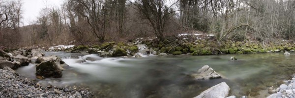 Panoramique d'une rivière en hdr par Pierre Brouillaud