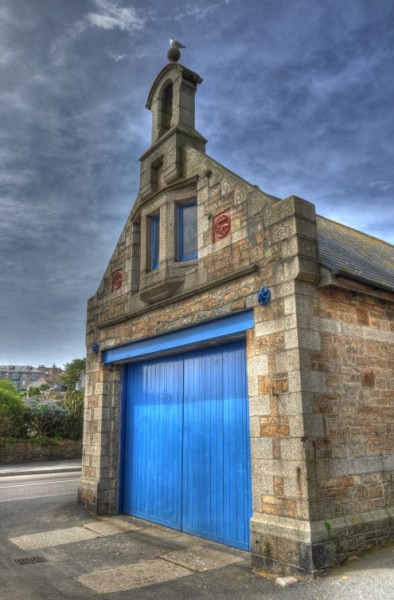 Hangar en HDR à Penzance par Bertrand Malas