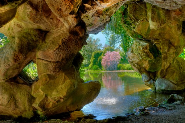 Grotte du parc botanique de Bagatelle en HDR par Sylvie Hugelin